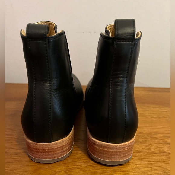 Nisolo Everyday Chelsea Boot Size 8 - Picture 7 of 8